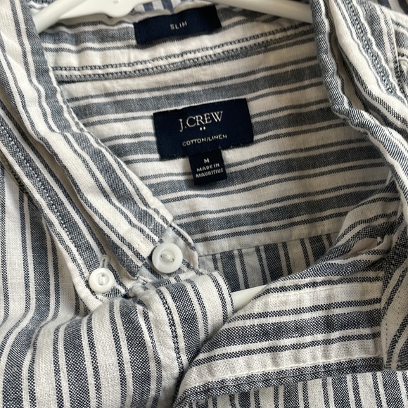 Set of 4 men’s button down tshirts - Picture 4 of 5